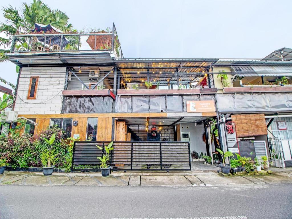 Oyo 92256 Sentosa Residence Jogyakarta Zewnętrze zdjęcie